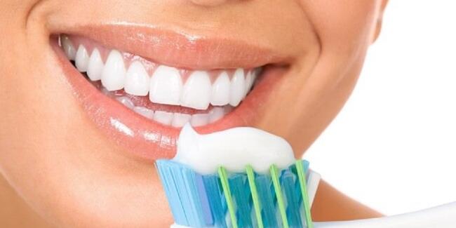 Dişlerinizi Erken Yaşta Kaybetmek İstemiyorsanız Bu Önerilere Kulak Verin