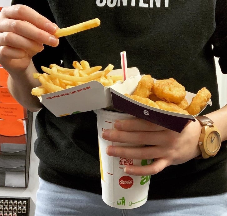 McDonalds Sonunda Fast Food Yemeklerinin Doğru Şekilde Nasıl Yenilir Açıkladı
